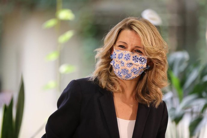 La vicepresidenta segunda del Gobierno y ministra de Trabajo y Economía Social, Yolanda Díaz, durante su visita a la Dirección general del Servicio Público de Empleo Estatal (SEPE), a 4 de abril de 2022, en Madrid (España). 