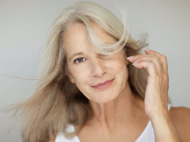 Archivo - La menopausia es una época de cambios hormonales que afecta más de lo que pensamos a la piel