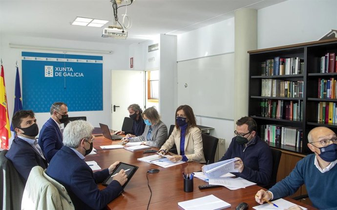 La directora xeral de Administración Local, Natalia Prieto, preside  la Comisión de Seguimento  de  Xunta y la Fundación Juana de Vega sobre la planta local gallega