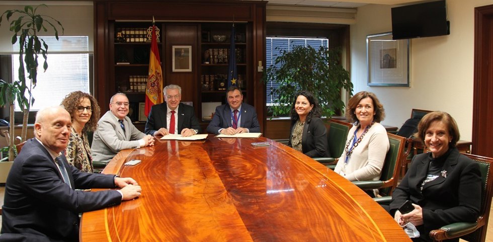 El Consejo de Seguridad Nuclear y la Asociación de Municipios en Áreas de Centrales Nucleares y Almacenamiento de Residuos Radiactivos (AMAC) firman un convenio de colaboración