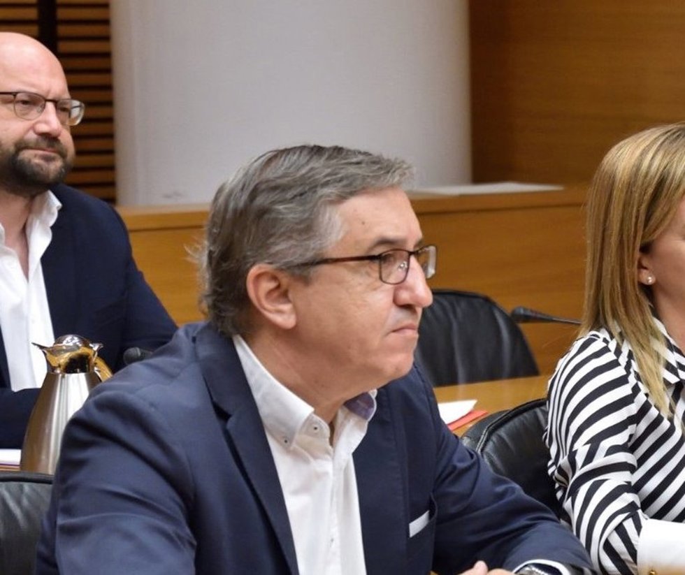 Archivo - El portavoz de Gobernación del Grupo Popular en Les Corts, José Antonio Rovira