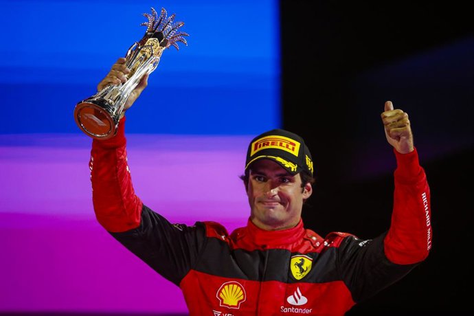SAINZ Carlos (spa), Scuderia Ferrari F1-75, podium during the Formula 1 STC Saudi Arabian Grand Prix 2022, 2nd round of the 2022 FIA Formula One World Championship, on the Jeddah Corniche Circuit, from March 25 to 27, 2022 in Jeddah, Saudi Arabia - Phot