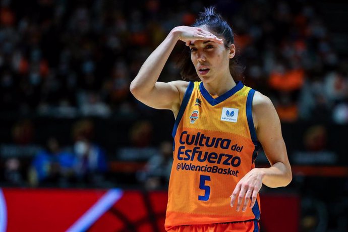 Cristina Ouviña, jugadora del Valencia Basket, candidata al 'MVP Nacional' de la Liga Femenina Endesa 2021-2022