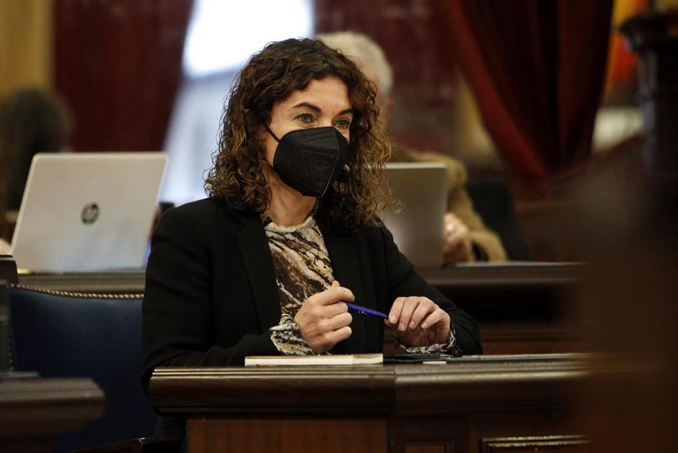 Archivo - La consellera de Hacienda del Govern balear, Rosario Sánchez. 