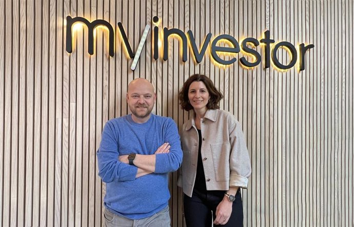 El nuevo responsable de diseño, Daniel González, y la nueva responsable de sistemas TI, Laia Porcar.