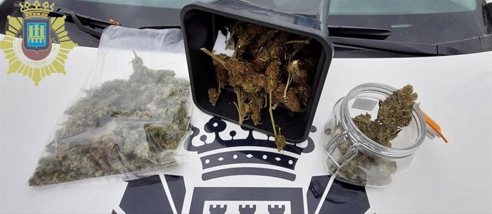 La Policía Local de Logroño detiene a dos personas por la venta de droga en las inmediaciones de la Plaza Martín Flamarique