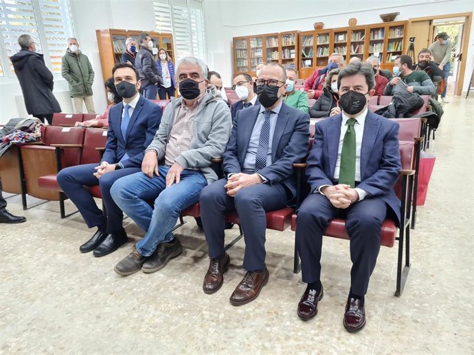 La inauguración ha tenido lugar en el centro de FP agraria 'Montearagón'.