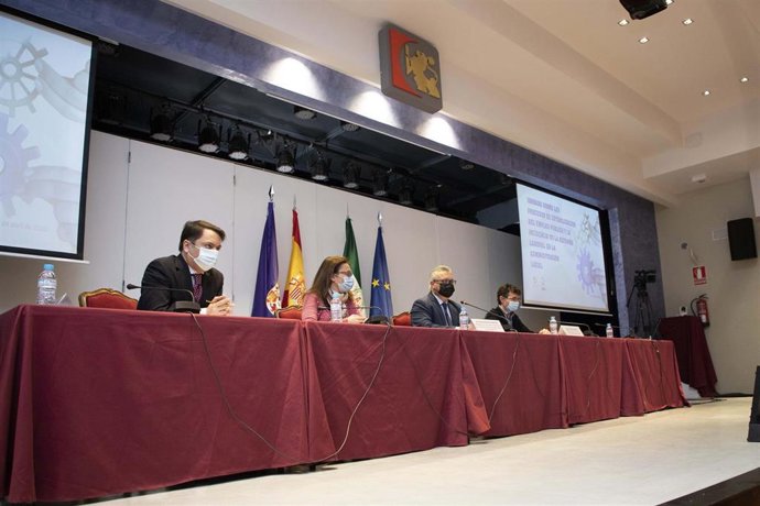 Inauguración de la jornada sobre procesos de estabilización del empleo público y la incidencia de la reforma laboral en la administración local.