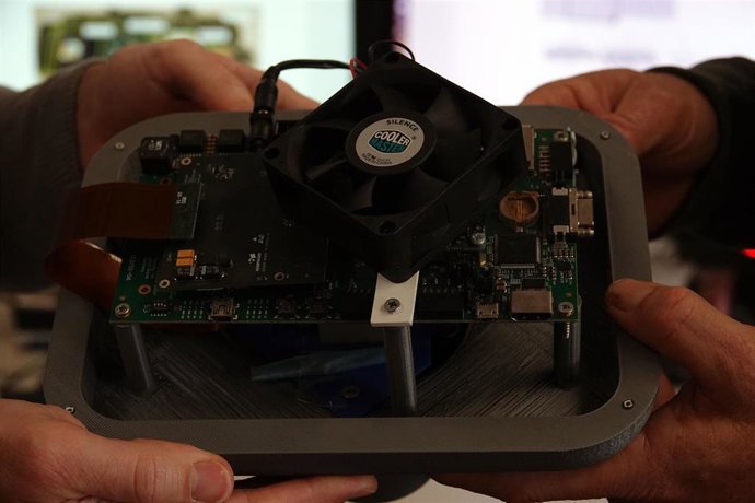 Diseñan un sistema de detección de ojos capaz de capturar imágenes a dos metros de distancia y en movimiento