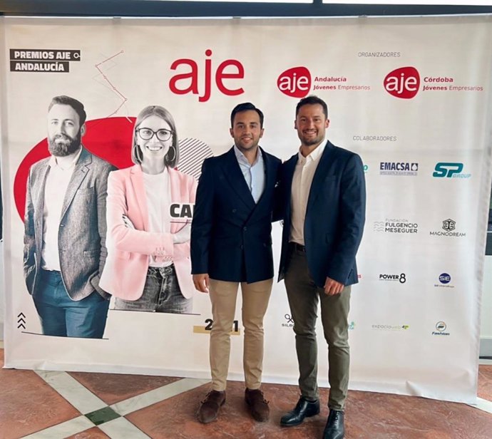 Los jóvenes creadores de Víver Kombucha, Fernando Martín y Raul de Frutos.