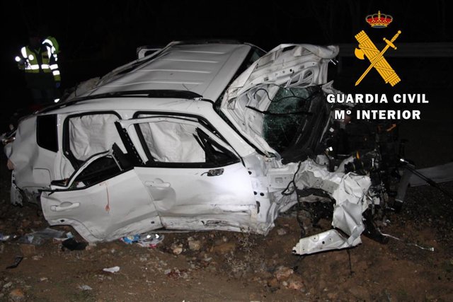 Archivo - Vehículo accidentado.