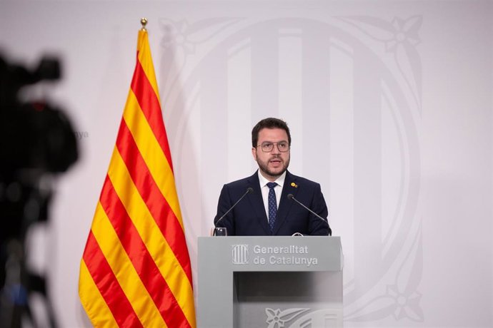 El president de la Generalitat, Pere Aragons comparece tras el Consell Executiu para informar del paquete de medidas aprobado por el Govern para tratar las consecuencias de la guerra en Ucrania, en la Generalitat de Cataluña, a 5 de abril de 2022, en B