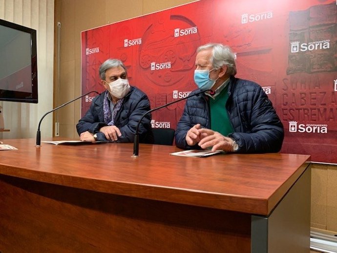 El coordinador de las Jornadas, José Luis Corral, y el concejal de Cultura, Jesús Bárez.