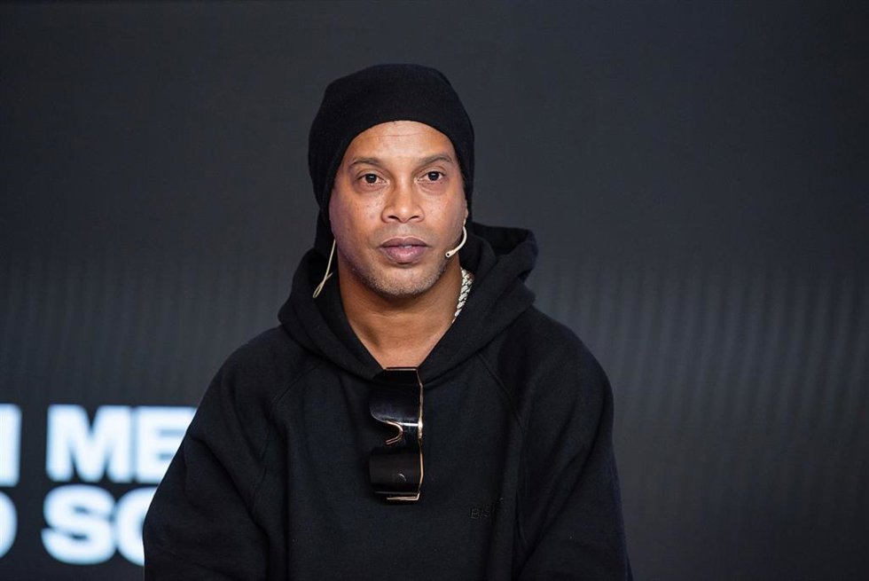Ronaldinho en un acto de MetaSoccer en Casa Seat.