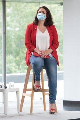 Archivo - La consejera de Igualdad, Participación y Agenda 2030, Raquel Romero, en una rueda de prensa