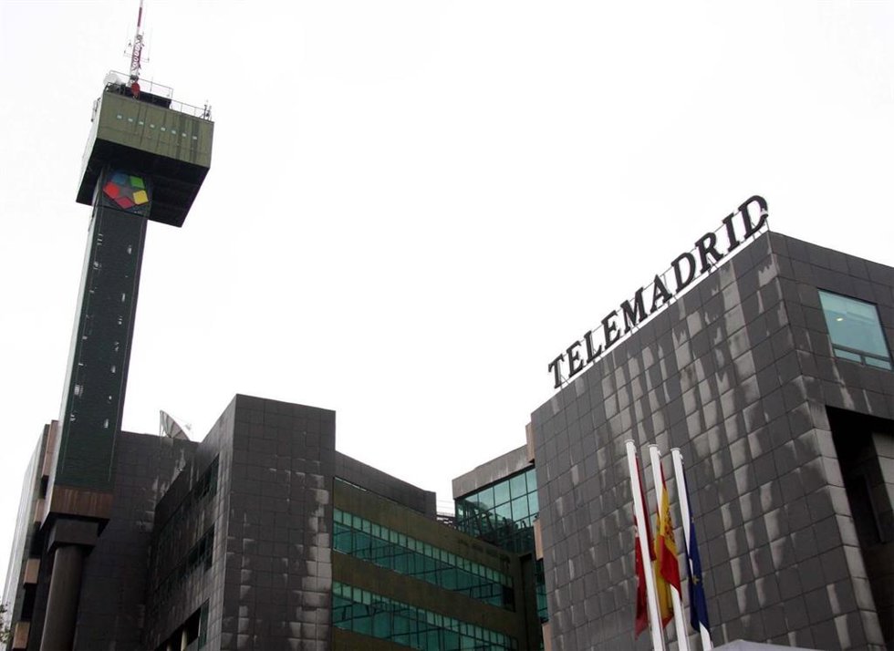 Archivo - La presidenta de la Comunidad de Madrid, Cristina Cifuentes, se plantea con la nueva Ley de Telemadrid disolver el actual ente de Radio Televisión Madrid (RTVM) y crear una nueva sociedad, y además, espera que la televisión madrileña logre a