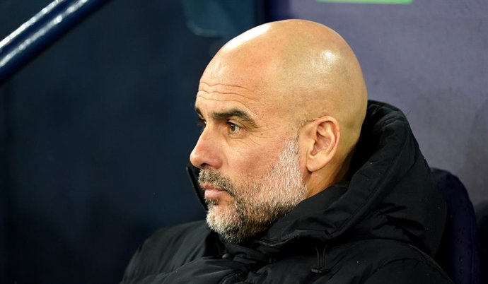 05 April 2022, United Kingdom, Manchester: Manchester City manager Pep Guardiola pictured prior to the start of the UEFA Champions League Quarter Final first leg soccer match between Manchester City and Atletico Madrid at the Etihad Stadium. Photo: Mike