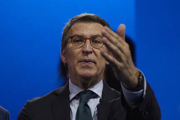 El presidente del partido del PP, Alberto Núñez Feijóo, tras su intervención en el segundo y último día del congreso del PP en la que Alberto Núñez Feijóo sale como nuevo presidente del partido y se inicia una nueva etapa, con el objetivo de llegar al G