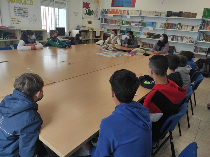 Escolares de Monda decidirán el destino de 3.000 euros del presupuesto municipal del municipio