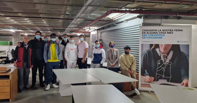 CaixaBank dona a través del programa ReUtilízame 700 piezas de mobiliario a 42 entidades sociales de Baleares.