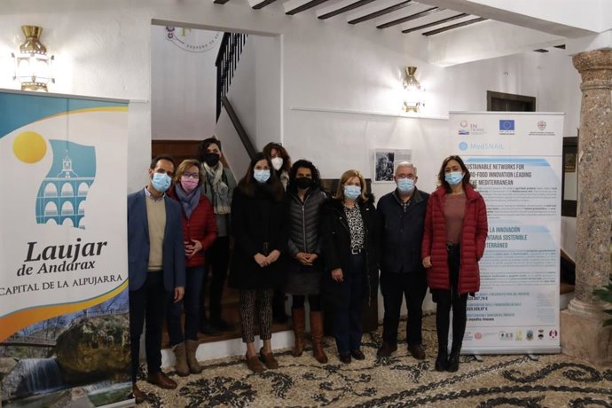 Reunión en el Valle del Andarax en el marco del proyecto MedSNAIL que impulsa la FAMP.