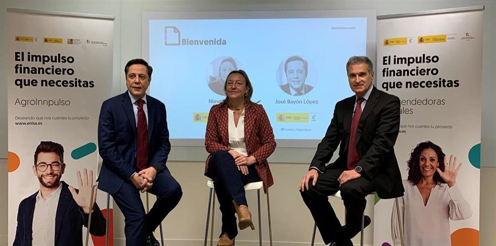 Jornada de valoración del impacto de los préstamos Enisa, en la que han participado el consejero delegado de Enisa, José Bayón, la directora general del EOI, Nieves Oliver y el catedrático de Economía Financiera, José Martí Pellón