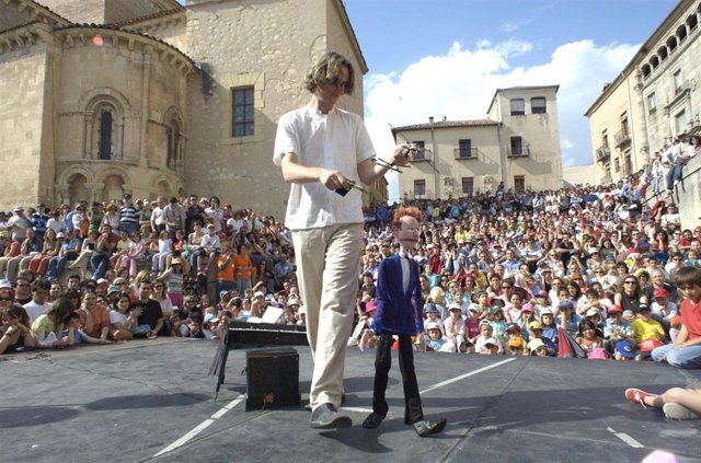 Imagen de archivo de ediciones anteriores de Titirimundi en Segovia.