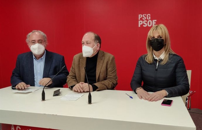 Los senadores y diputados del PSdeG-PSOE Guillermo Meijón, Xoaquín Fernández Leiceaga y Ana Prieto