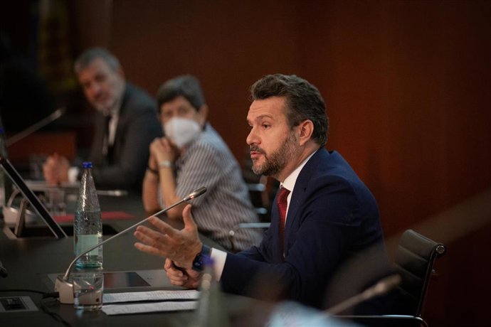 Archivo - El presidente de la Comisión Nacional del Mercado de Valores (CNMV), Rodrigo Buenaventura, interviene durante la inauguración telemática de la nueva delegación de la Comisión Nacional del Mercado de Valores (CMNV), a 28 de septiembre de 2021, 