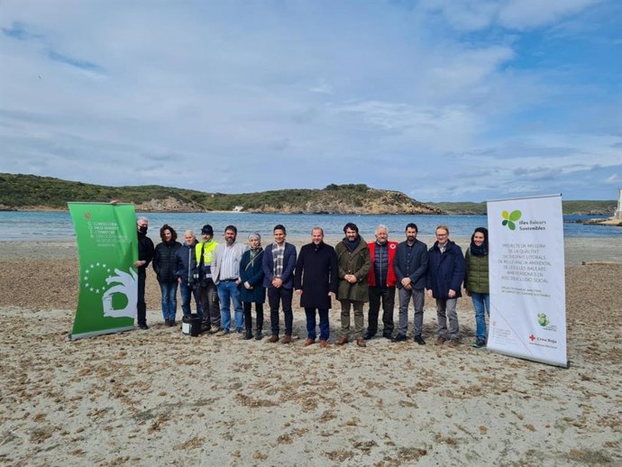 Presentación del proyecto 'Mejora de la calidad de los espacios litorales de relevancia ambiental de Baleares'.