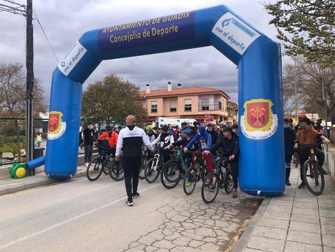 Carrera solidaria contra el cáncer infantil
