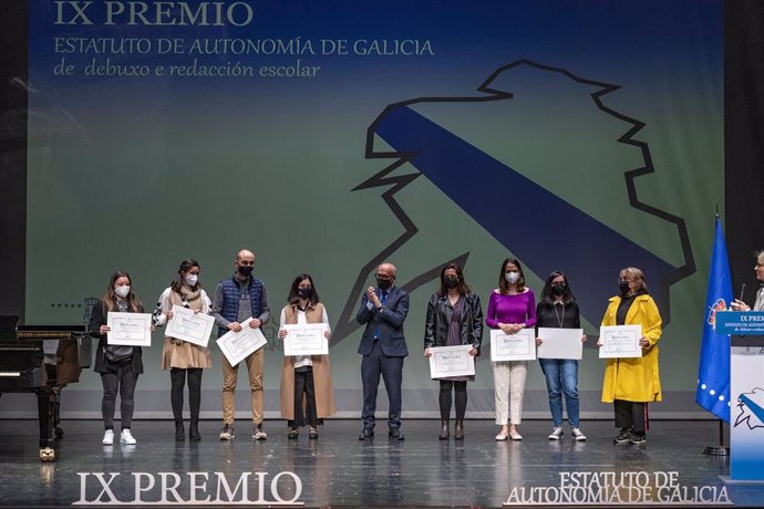 -12.00 Horas: Entrega Das Distincións Da Novena Edición Do Premio Estatuto De Autonomía De Galicia.