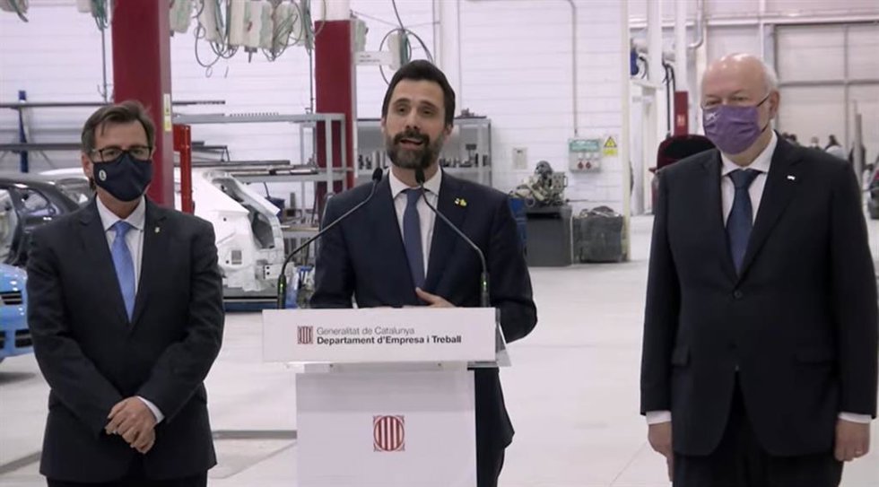 El conseller de Empresa y Trabajo de la Generalitat, Roger Torrent, con el alcalde de Martorell, Xavier Fonollosa, y el rector de la UPC, Daniel Crespo