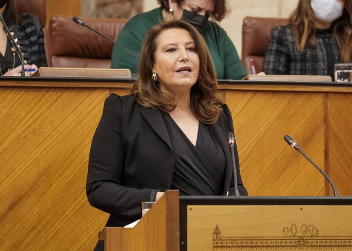 La consejera de Agricultura, Carmen Crespo, este miércoles en el Pleno del Parlamento de Andalucía.
