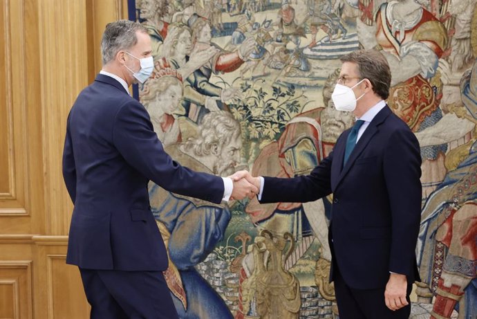 El Rey recibe en audiencia al presidente del PP, Alberto Núñez Feijóo, en el Palacio de la Zarzuela. En Madrid, a 6 de abril de 2022.