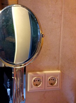 Archivo - Enchufe, enchufes, electricidad, red eléctrica