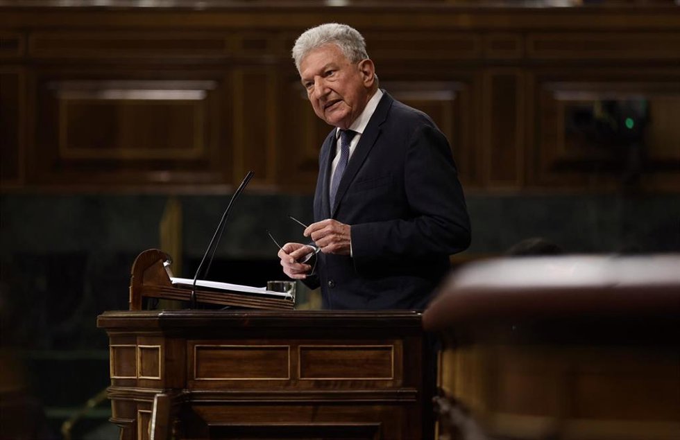 El diputado de Nueva Canarias en el Congreso, Pedro Quevedo, interviene en una sesión plenaria, en el Congreso de los Diputados.