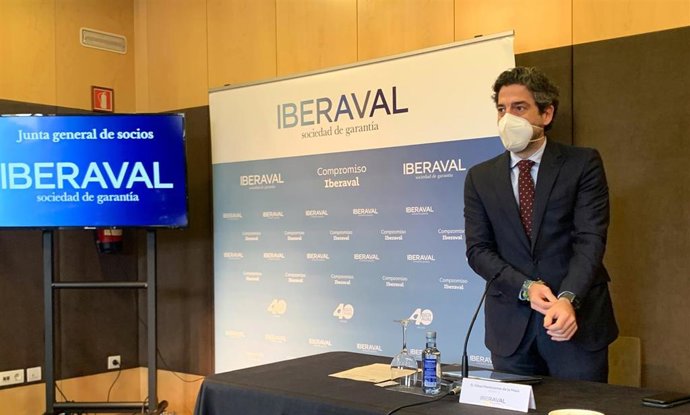 Rueda de prensa del presidente de Iberaval, César Pontvianne.