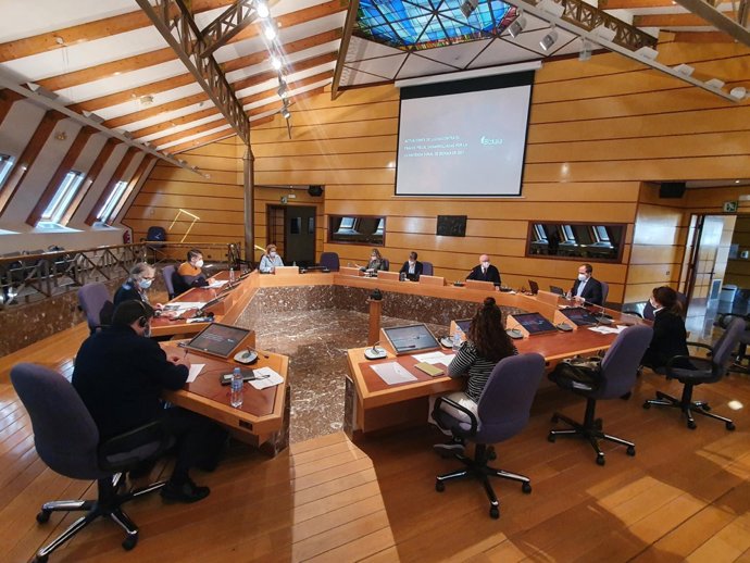Comisión de Hacienda de las Juntas Generales de Bizkaia.