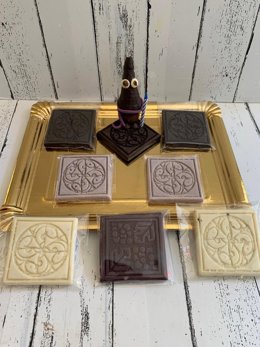 Baldosas retiradas de República Argentina en chocolate