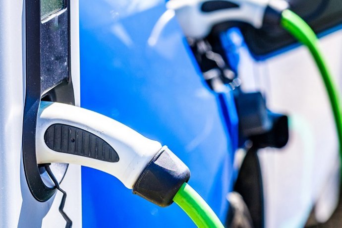 Punto de recarga de coche eléctrico.