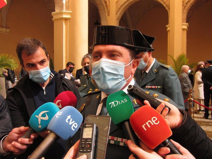 El jefe del Sector de Tráfico de la Guardia Civil de Extremadura, Luis María Cordero Asensio, en declaraciones a los medios de comunicación