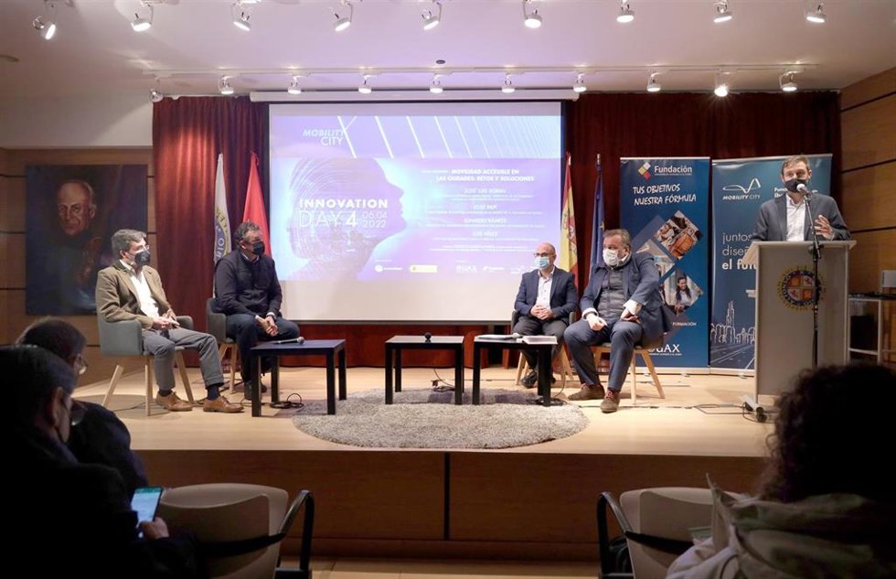 Seis 'start-ups' presentan sus proyectos de movilidad accesible y segura en el IV 'Innovation day' de Fundación Ibercaja.