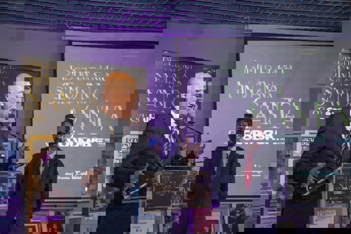 Antonio Ruiz participa en la presentación de la revista de Semana Santa de Diario Córdoba 2022