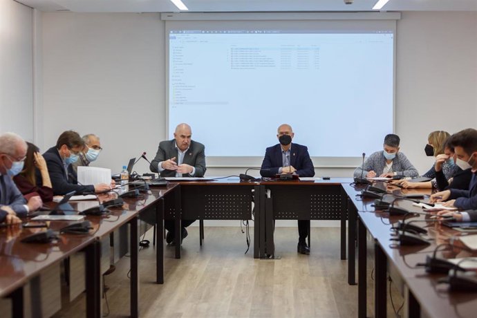 Reunón del Consorcio Alta Velocidad-Comarca de Pamplona con representantes del Gobierno de Navarra y de ayuntamientos.