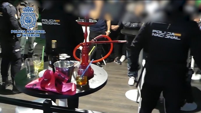 Diez detenidos y más de 100 identificados en una sala de fiestas de Alcorcón