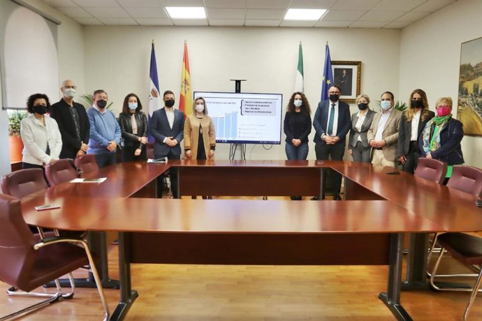 El Equipo de Gobierno del Ayuntamiento de Alcalá de Guadaíra ha presentado este jueves el Plan Económico 2022.