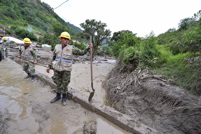 Labores de emergencia tras una avalancha en Colombia en 2015 (archivo).