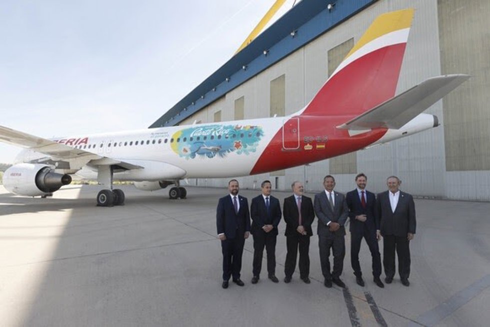 Avión de Iberia vinilado Puerto Rico.