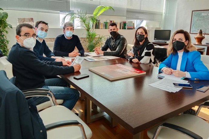 Reunión Diputación de Badajoz-Apamex sobre miradores turísticos